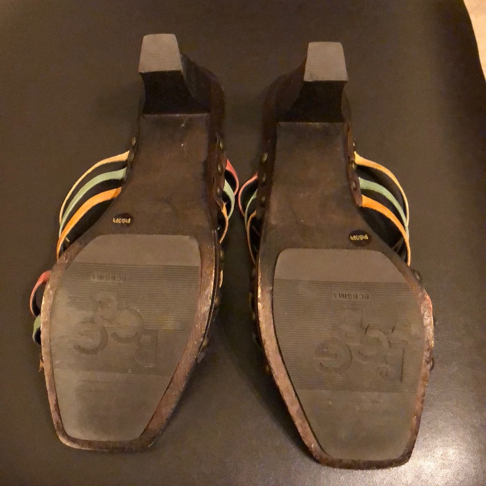 heels - Picture 2 of 4